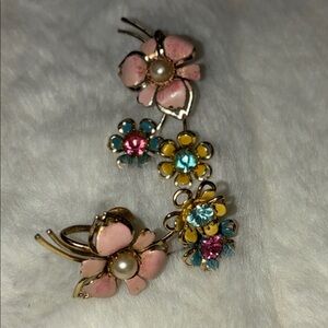 Vintage Floral Pink and Gold Earrings screw on